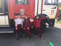 К нам приехали пожарные...